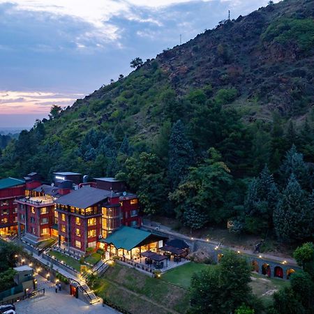 Golden Tulip Srinagar Hotel Kültér fotó