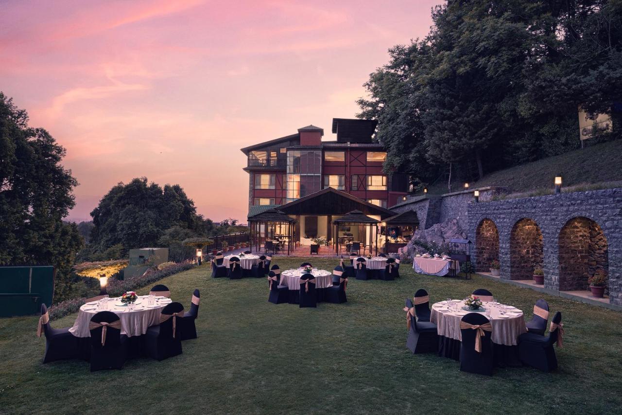 Golden Tulip Srinagar Hotel Kültér fotó