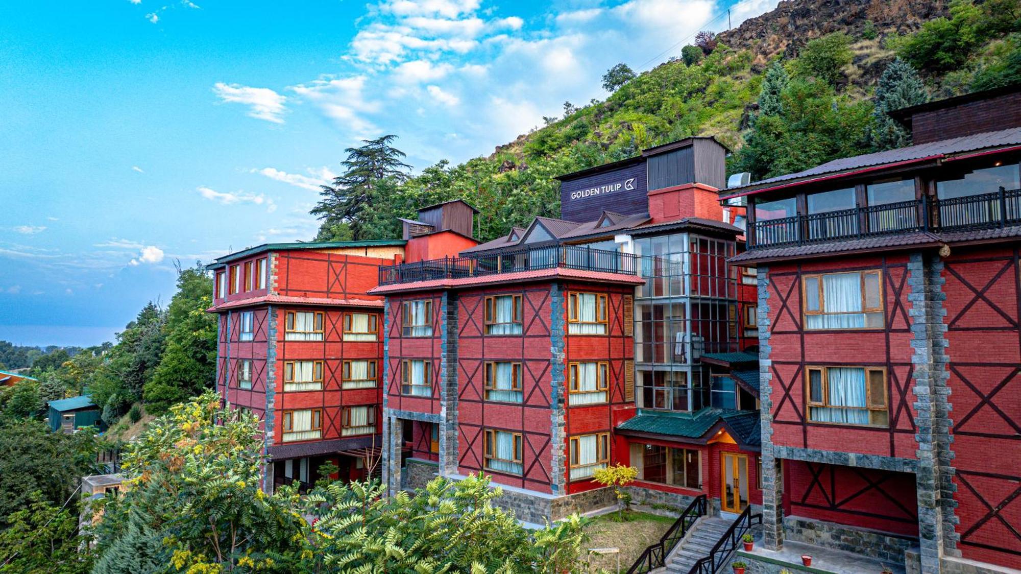 Golden Tulip Srinagar Hotel Kültér fotó