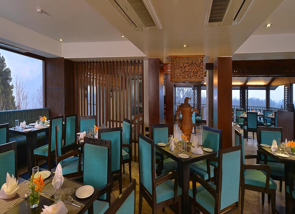 Golden Tulip Srinagar Hotel Kültér fotó