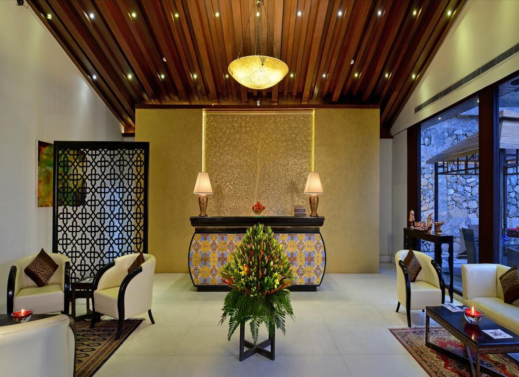 Golden Tulip Srinagar Hotel Kültér fotó